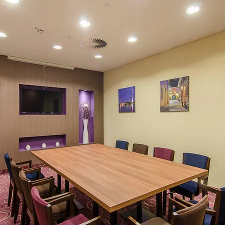 Express Hotel